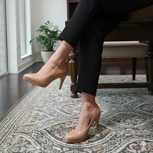 Cole Haan  nike Air Women’s Beige or camel colored,